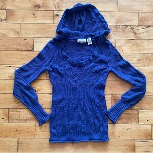 💙 DKNY Y2K V-Neck Hooded Sweater - Size Small
